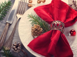 10 idee per decorare la tavola a Natale